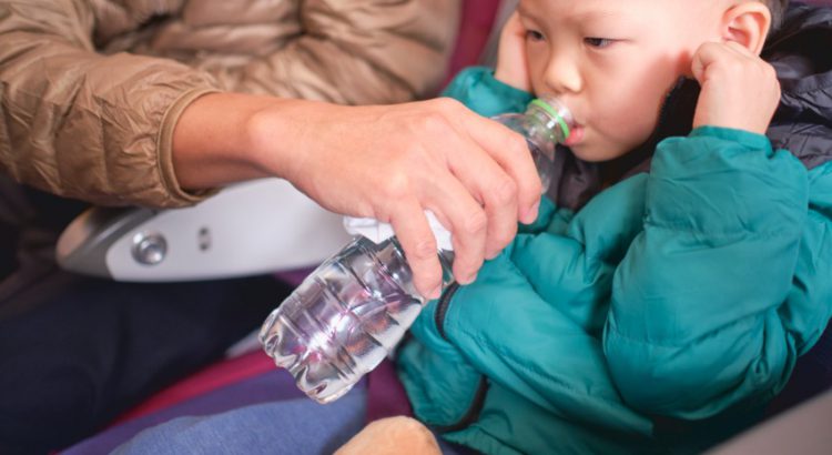Ways to pop your ears on a flight